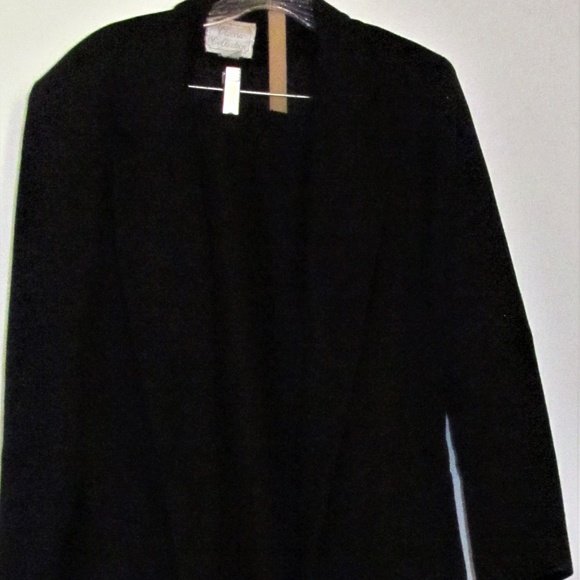 Black dress Suit - Picture 2 of 2